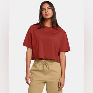 Under Armour Boxy Crop Loose Logo Short Sleeve Tee‎